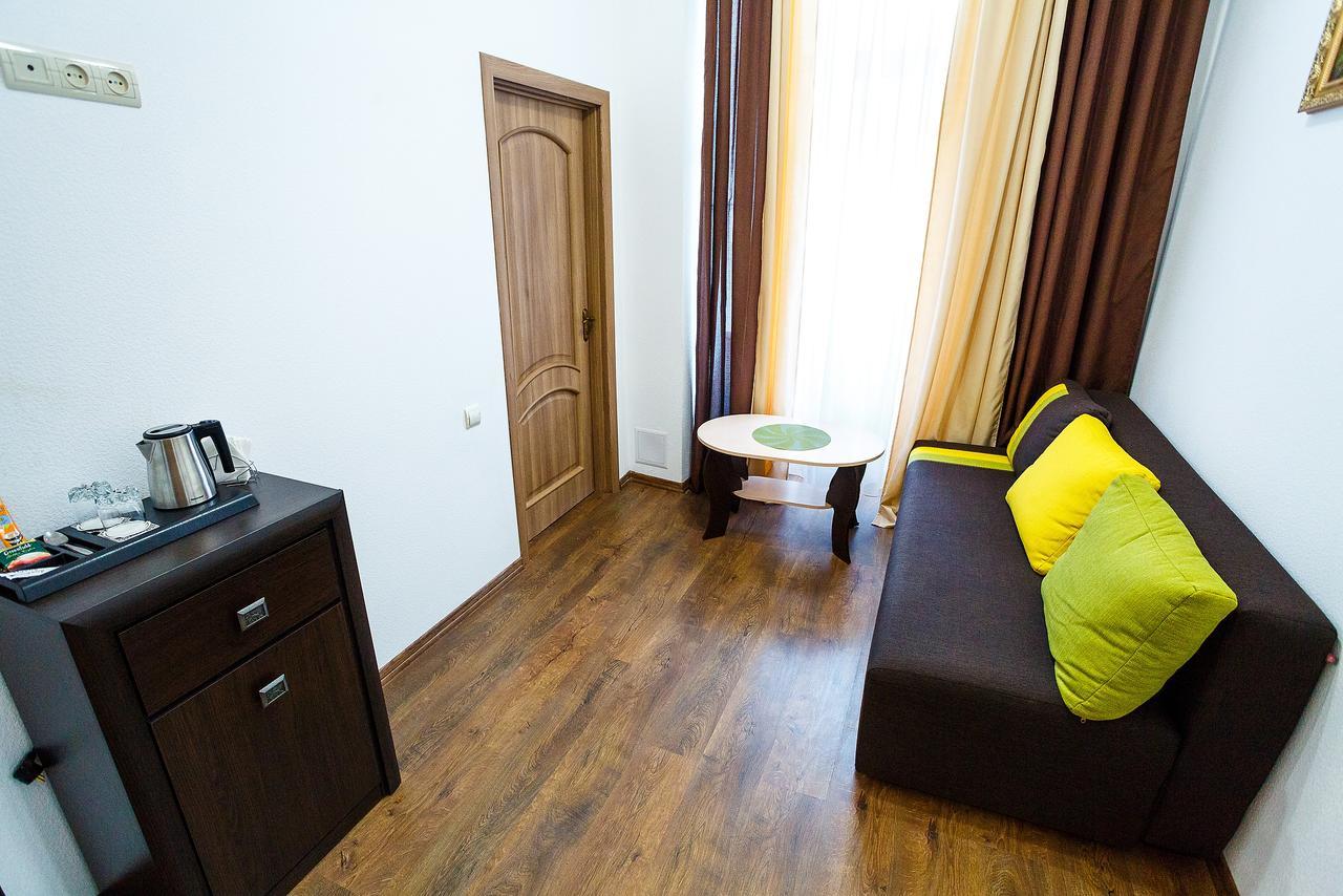 Discovery Hotel Liov Exterior foto